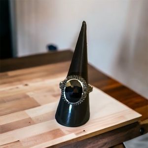 Gorgeous sterling silver Black Agate, ring, size 8